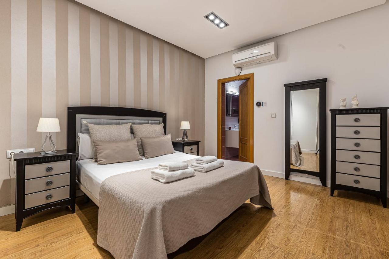 Waou Apartamentos En Sol Deluxe 2 Madrid Luaran gambar